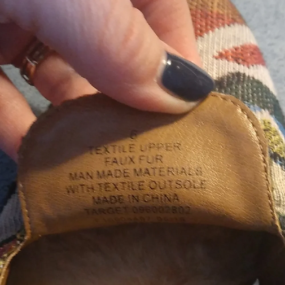 Universal Thread Multicolor Patterned Slides - Picture 4 of 7